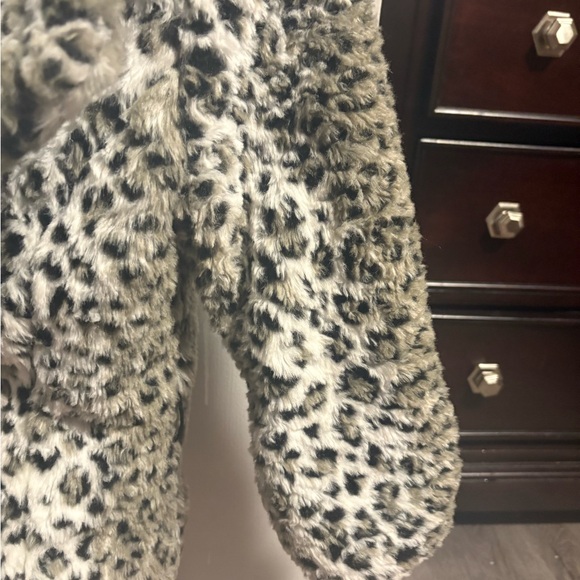 Signature Women's Leopard Print Faux Fur Jacket - Picture 5 of 9